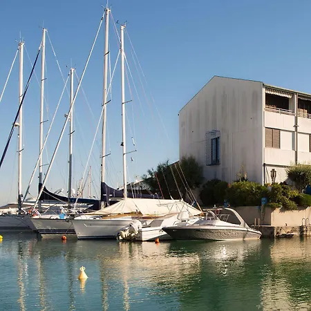 Apartment Isola Terramare *